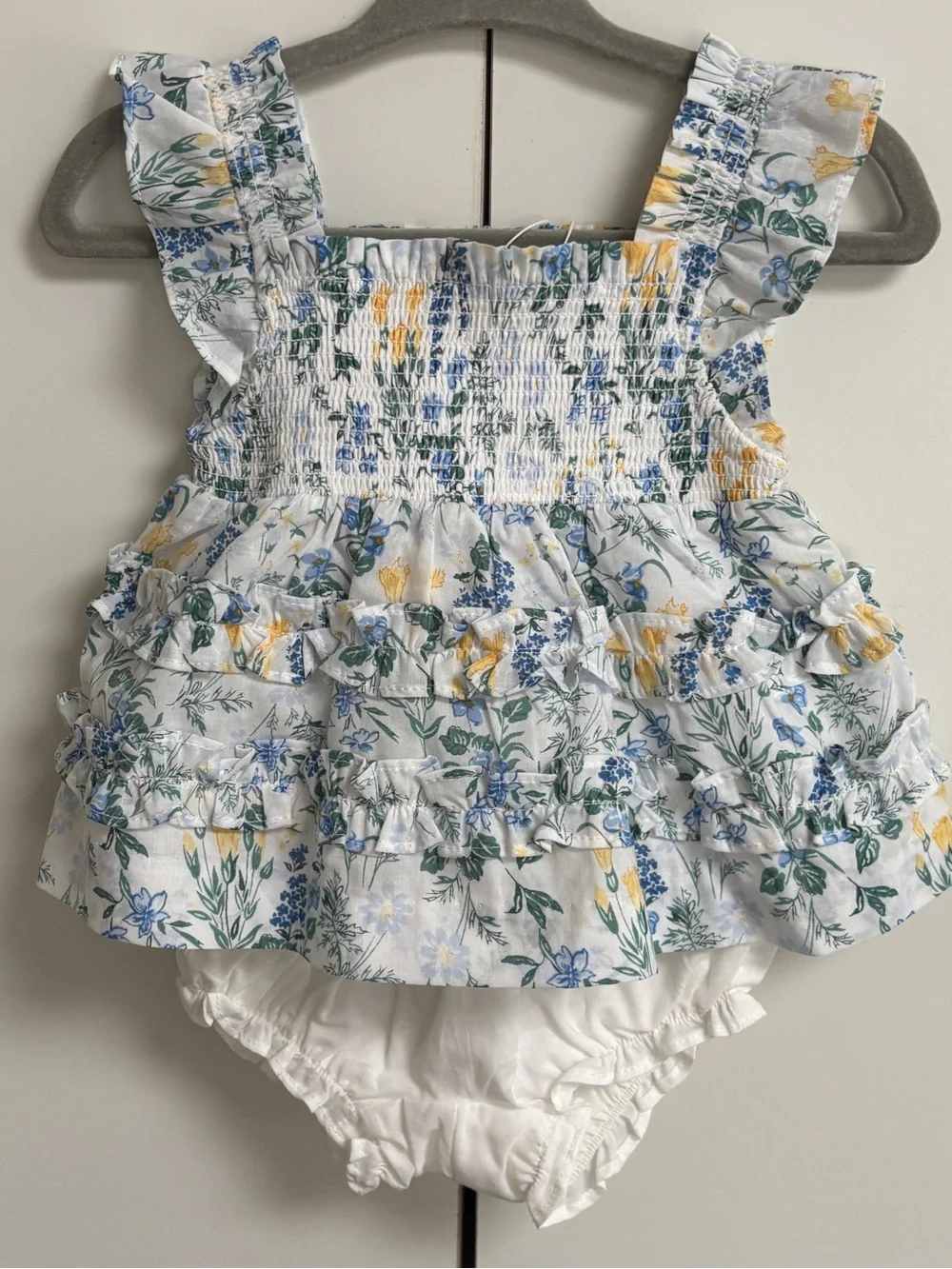 Janie and Jack  NWT  floral 2 piece  0-3 months